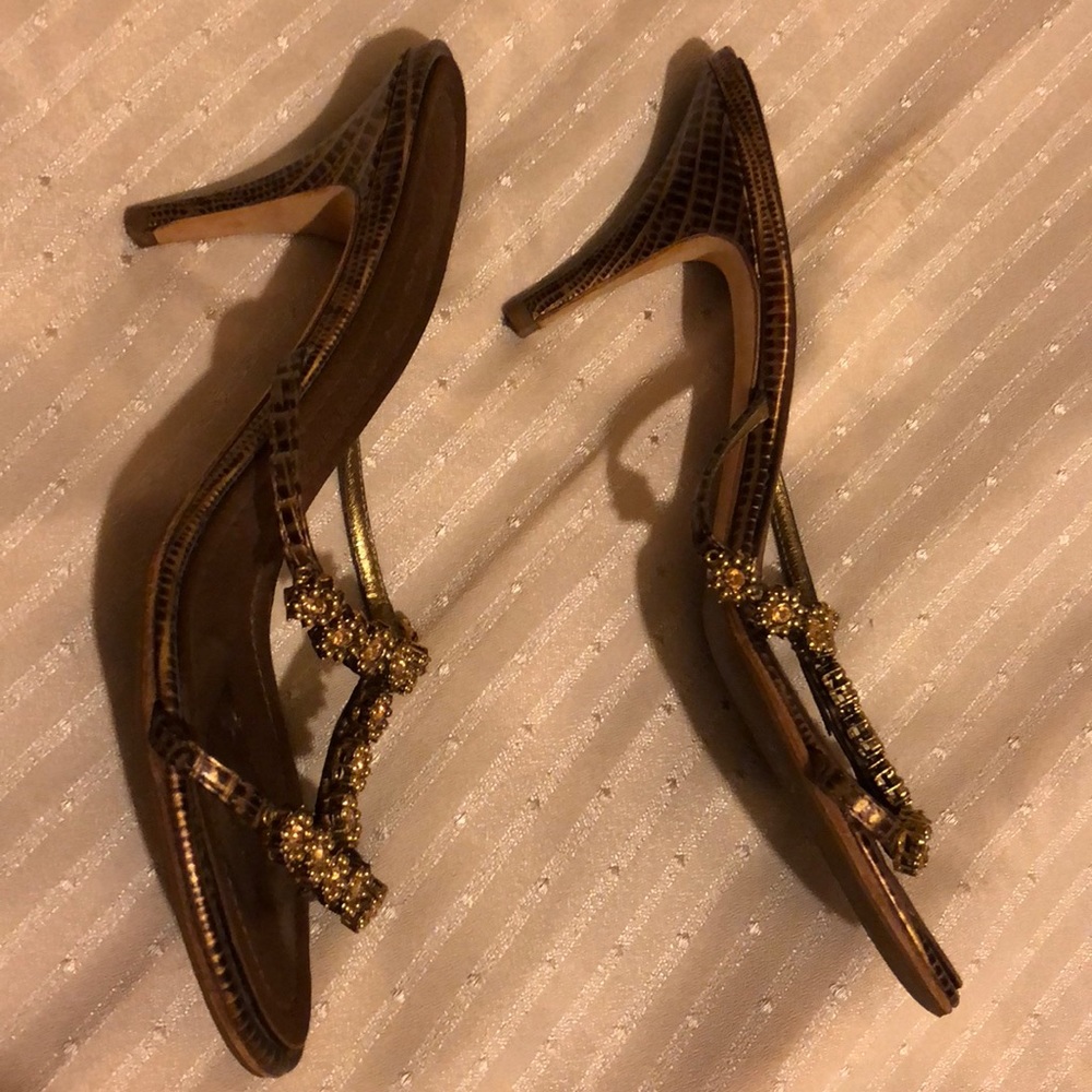 Shoes - Picture 5 of 8